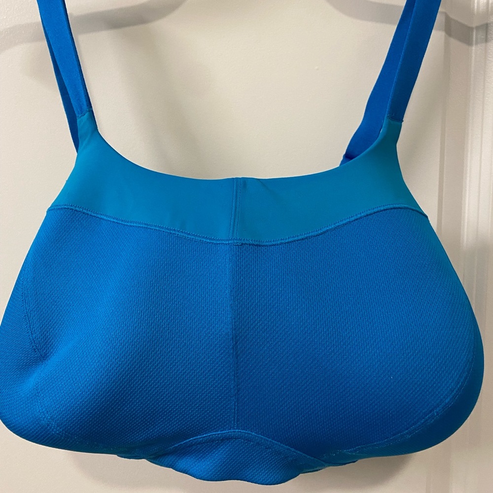 40G Half moon active bra by Modern Movement